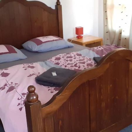 Hotel Kratochviluv Mlyn Cervena Lhota  Esterno foto